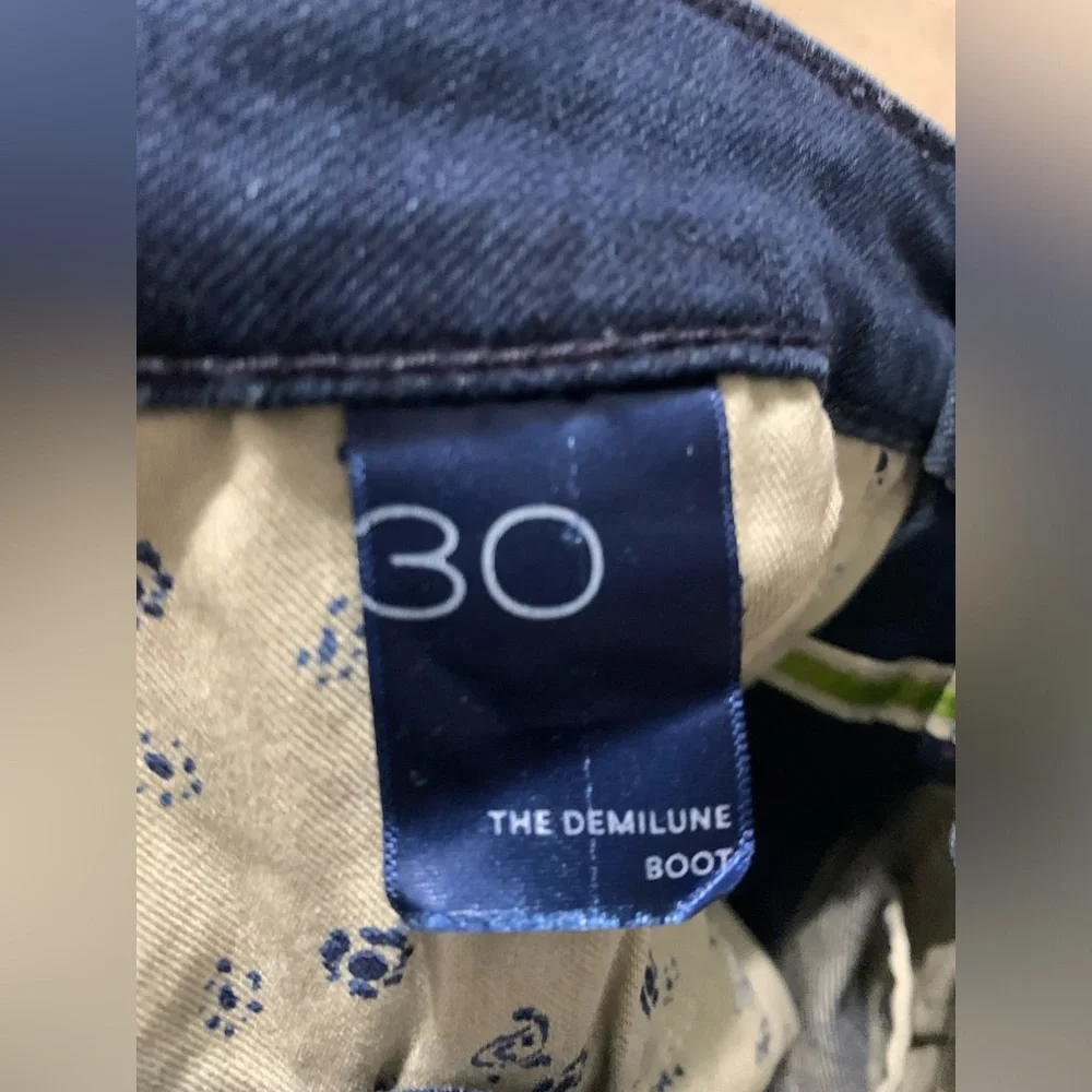 Pilcro Anthropologie Demilune Boot Cut Dark Wash
Jeans Size 30 - Picture 4 of 5